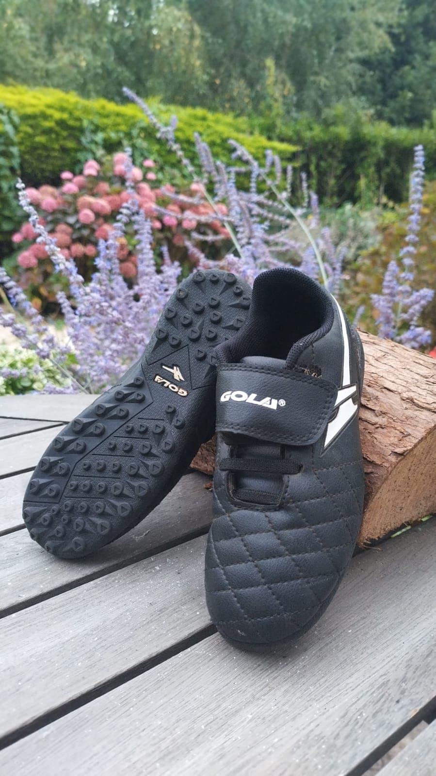 Football shoes